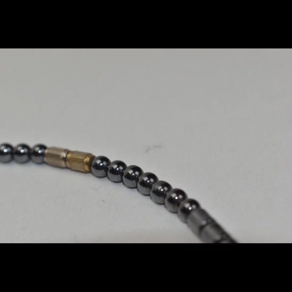 Hematite Necklace & Earrings - Picture 3 of 7